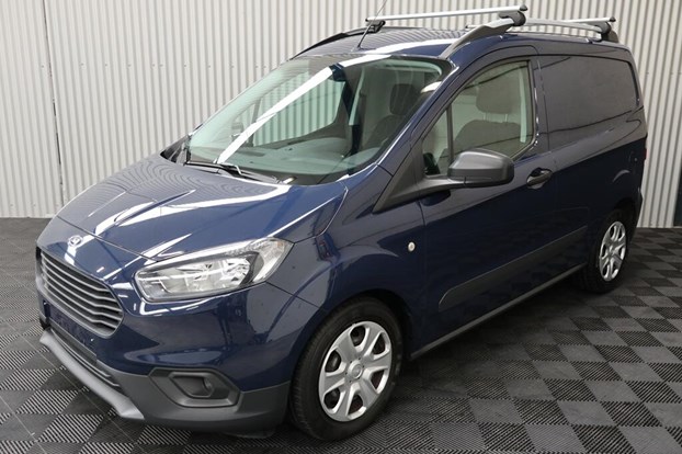 Kenidi: Ford Transit Courier
